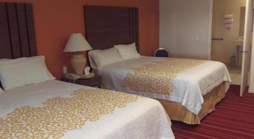 Days Inn By Wyndham Hemet Exterior photo